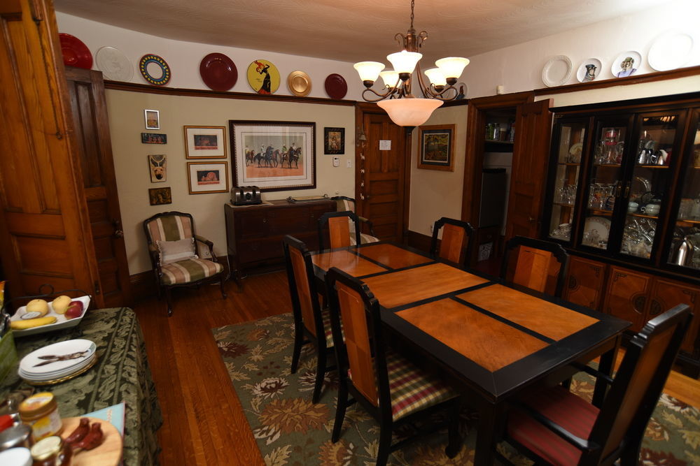 تورونتو Elliott House Bed & Breakfast المظهر الخارجي الصورة